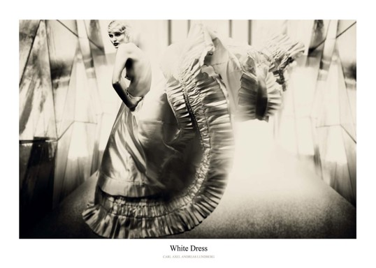 Art Print - Andreas Lundberg - White Dress 50x70