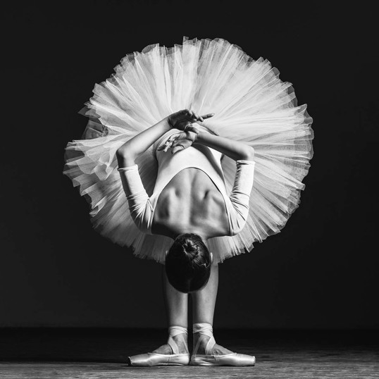 Art Print - Ballerina at class 30x30